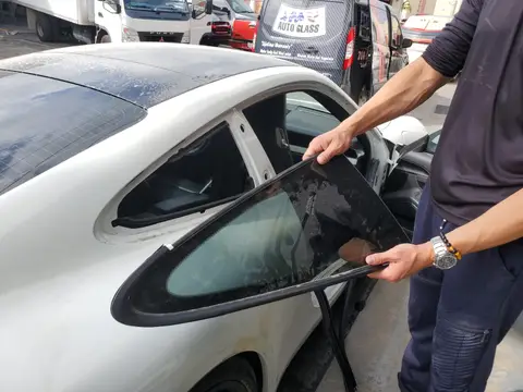 Porche Carrera 911 — 2
